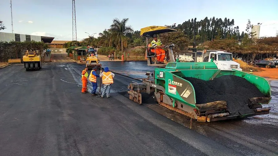 Pavimentação asfáltica CBUQ